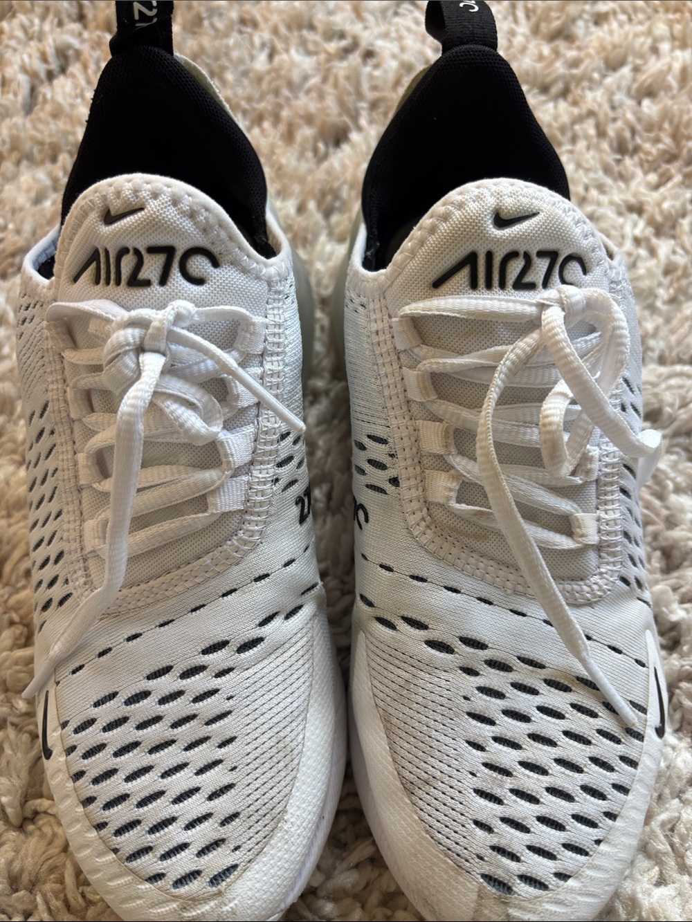 Nike Kids Air270 Sneakers in White and Black